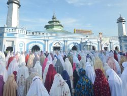 Hukum dan Niat Sholat Idul Fitri Beserta Bacaannya
