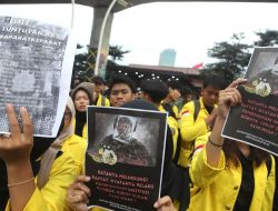 BEM UI Sampaikan Delapan Tuntutan dalam Aksi Demonstrasi di Bundaran HI