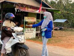 Kabut Asap Makin Pekat, PC PMII Ketapang Bagikan Ribuan Masker Gratis kepada Pengendara