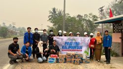 PMII Ketapang Bersama Banom NU dan Aliansi Pemuda Salurkan Logistik serta Bagikan Masker