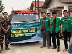 ‎Dampak Kemarau Panjang, Ansor Banser Ketapang Distribusikan 1.000 Galon Air Minum ke Sejumlah Pondok Pesantren di Ketapang