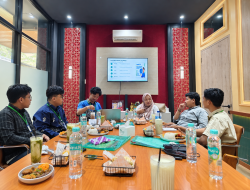 DI BALIK SEBUAH KATA DAN TATAPAN: PELAJARAN KOMUNIKASI UNTUK CALON MASTER OF TRAINING