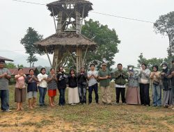 Mahasiswa SAA Perkuat Budaya Riset melalui Research Camp di Desa Tae Sanggau