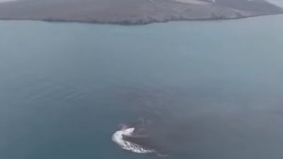 cucu krakatau muncul di selat sunda benarkah gunung api baru 260924q